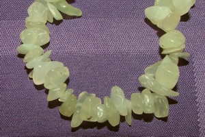 Serpentine gem stone necklace