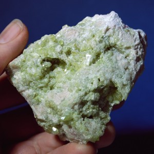 vesuvianite cluster